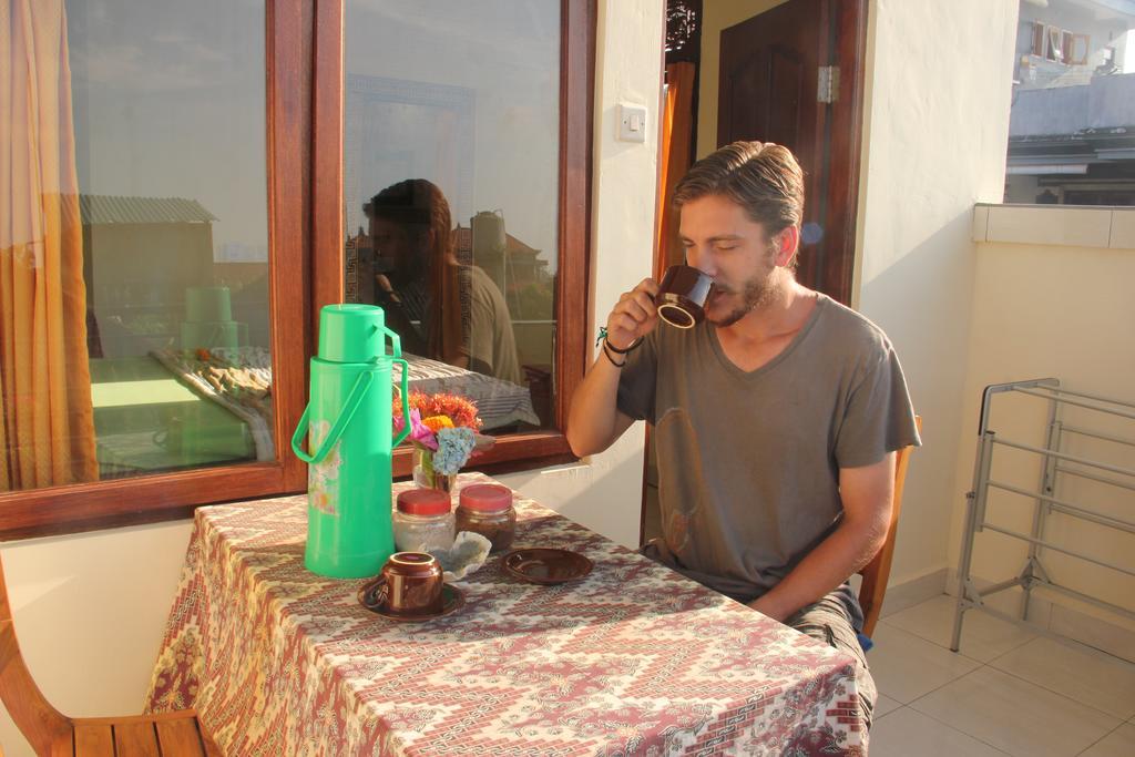 Kabera House 2 *